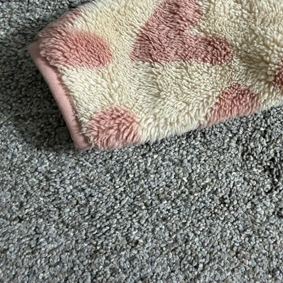 Hanna Andersson Print Recycled Marshmallow Fleece Jacket in Oat Hearts Size 2T - Picture 7 of 15